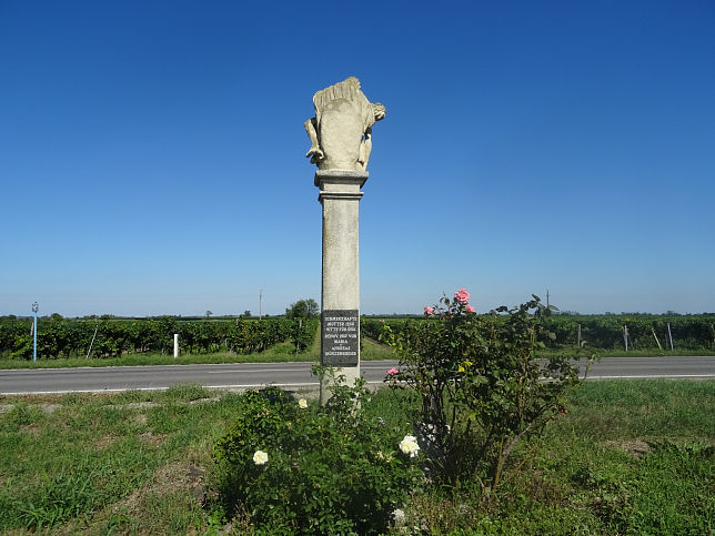 Apetlon, Figurenbildstock Rotes Kreuz