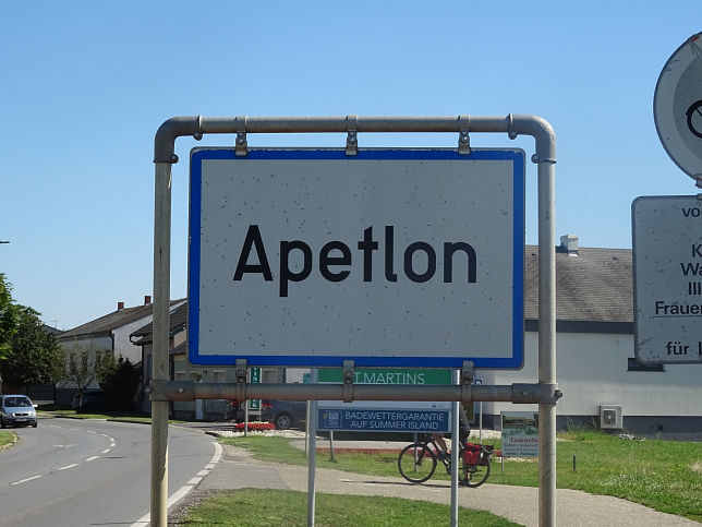 Apetlon, Ortstafel