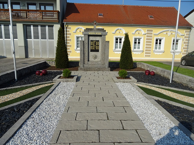 Grobachselten, Kriegerdenkmal