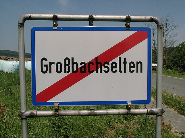 Grobachselten, Ortstafel