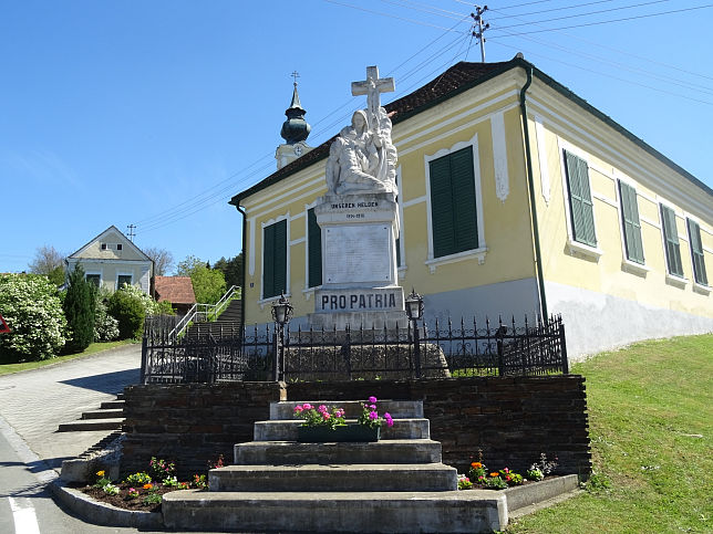 Badersdorf, Kriegerdenkmal