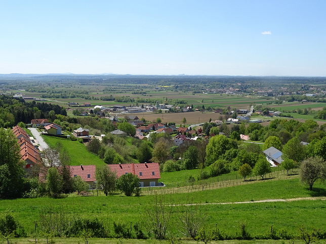 Burgauberg, Aussicht von Aussichtswarte