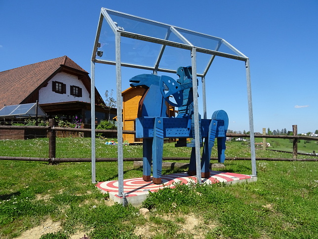 Burgauberg, Skulptur, Der Kuruzze