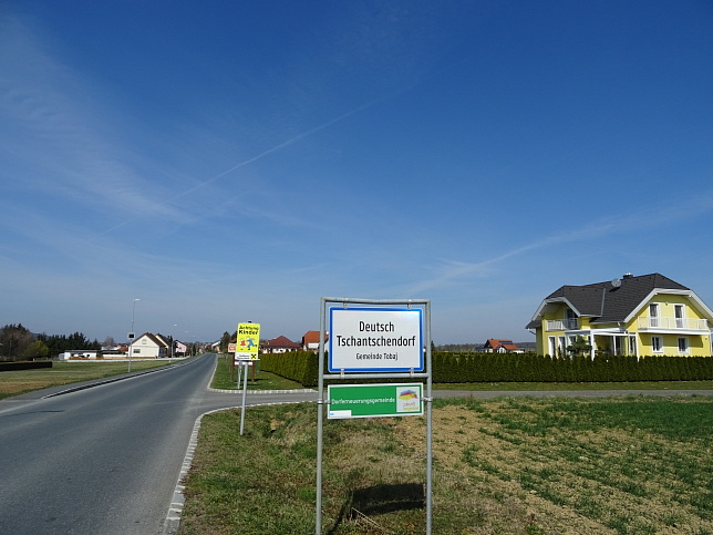 Dt. Tschantschendorf, Ortstafel