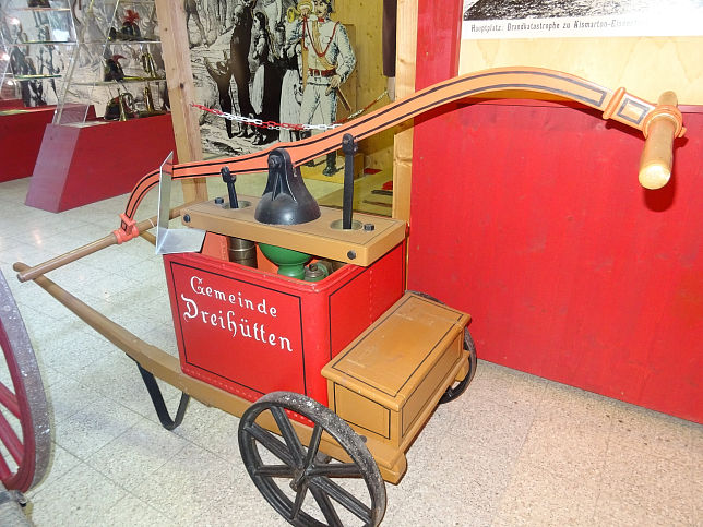 Dreihtten, Schubkarrenspritze