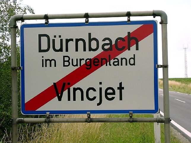 Dürnbach, Ortstafel