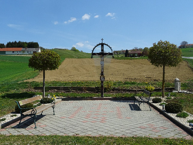 Gamischdorf, Kreuz Brunnergraben