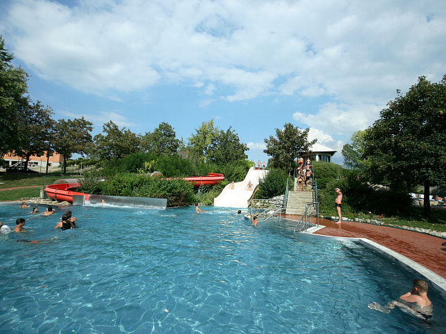 Gols, Freibad