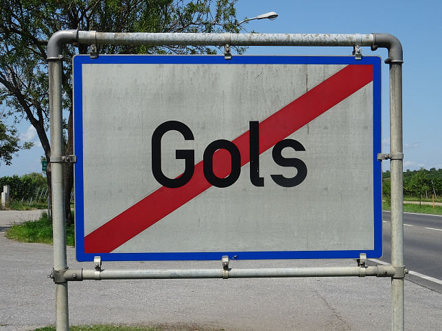 Gols, Ortstafel