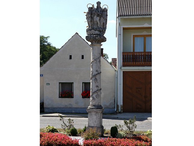 Growarasdorf, Pest-/Dreifaltigkeitssule