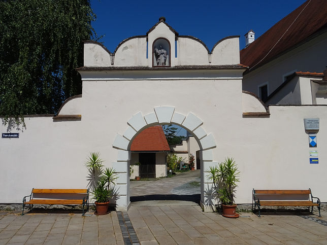Gssing, Franziskanerkirche und Kloster