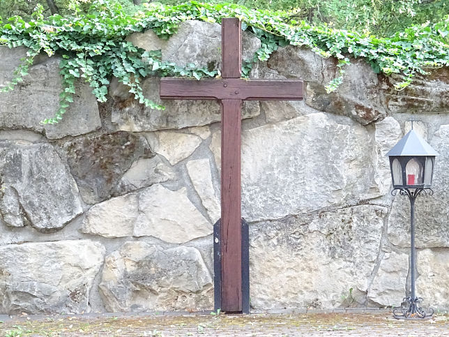 Halbturn, Kreuz Erzherzog-Fiedrich-Stra�e