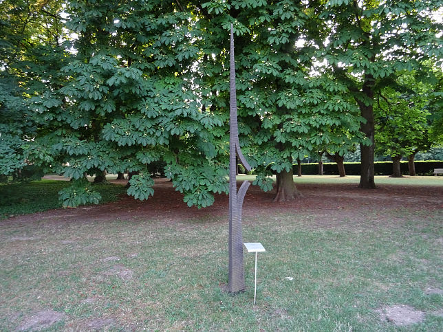 Halbturn, Skulpturen im Park