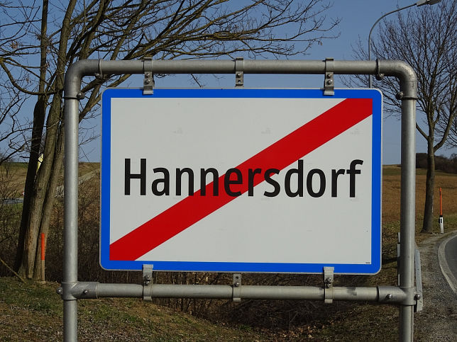 Hannersdorf, Ortstafel