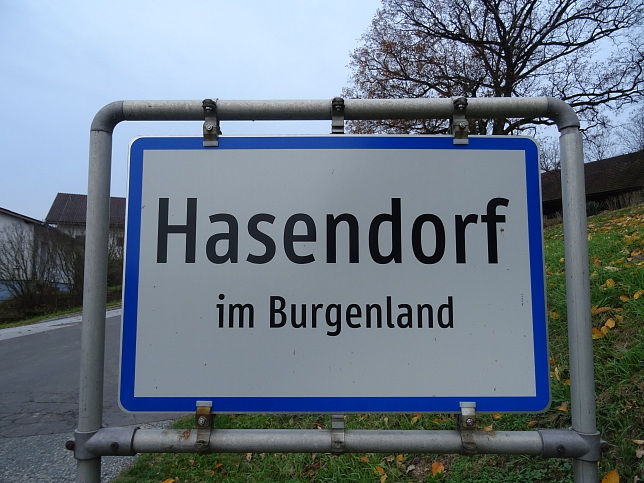 Hasendorf, Ortstafel