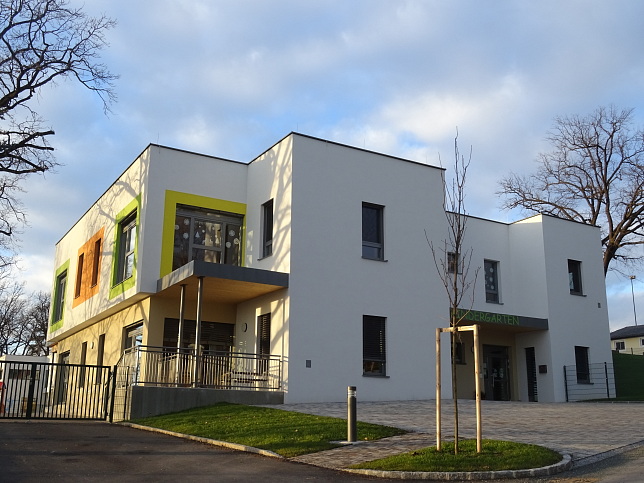 Heiligenkreuz im Lafnitztal, Bildungszentrum