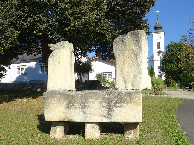 Heiligenkreuz im Lafnitztal, Skulptur an der B57