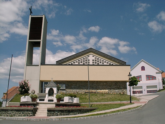 Hochart, Filialkirche Hochart