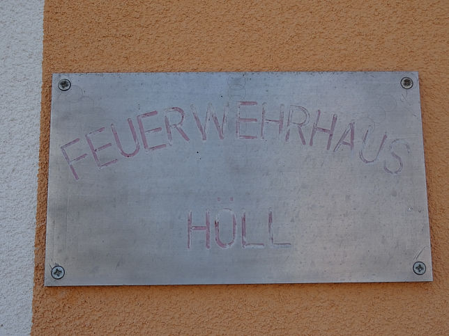 Hll, Feuerwehr und Gemeindehaus
