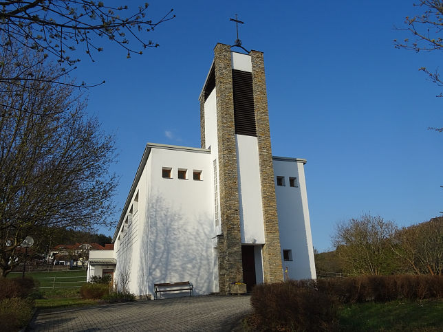 Inzenhof, Kirche