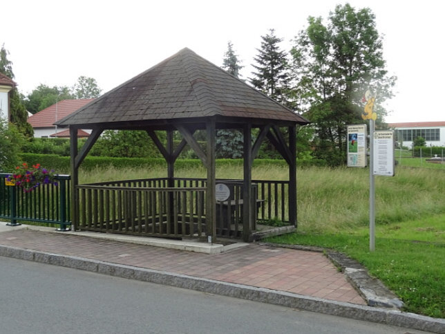 Jormannsdorf, Sauerbrunnen