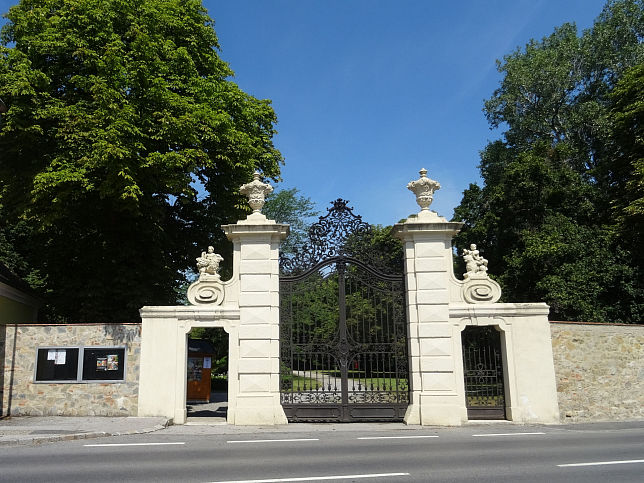 Kittsee, Neues Schloss, Gartenportal