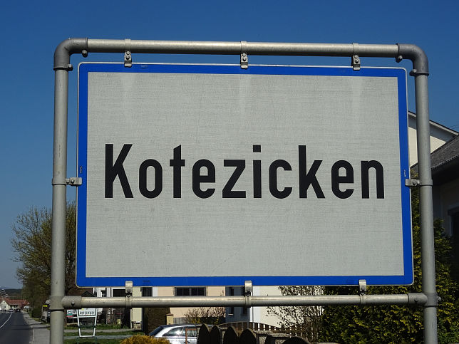 Kotezicken, Ortstafel