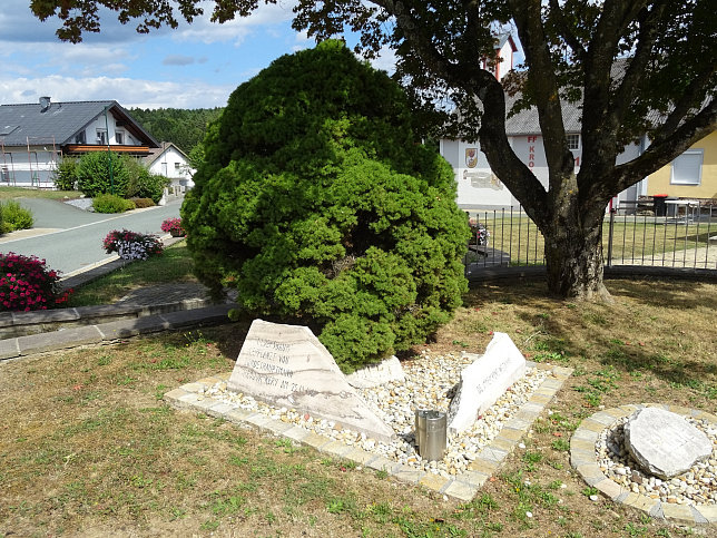 Kroisegg, Friedensbaum