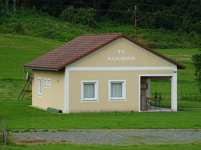 Kukmirn, Tennisclub