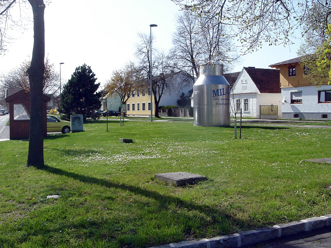 Lackendorf, Milchkanne