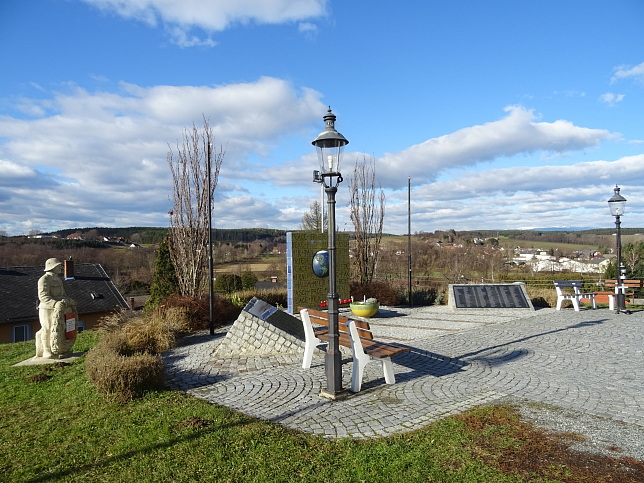 Litzelsdorf, Friedensdenkmal