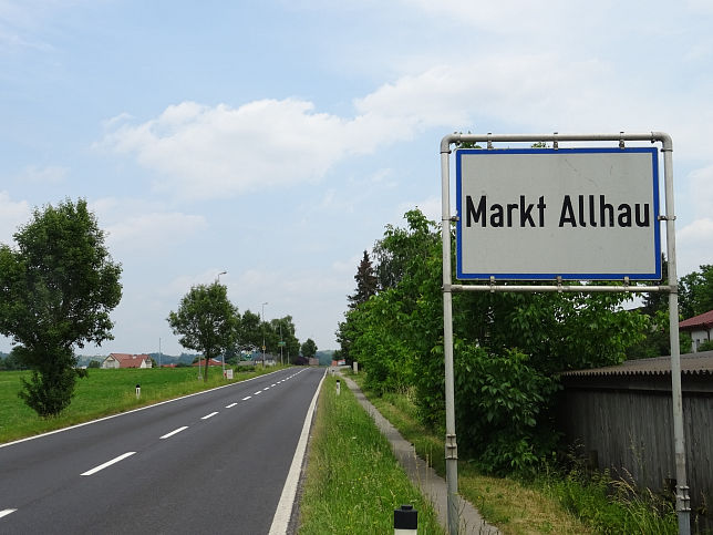 Markt Allhau, Ortstafel
