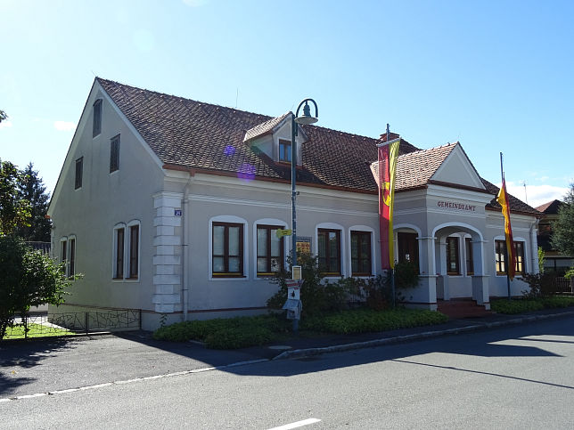 Minihof Liebau, Gemeindeamt