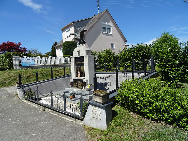 Neuhaus in der Wart, Kriegerdenkmal