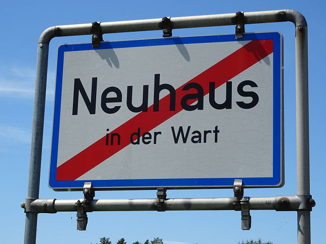 Neuhaus in der Wart, Ortstafel