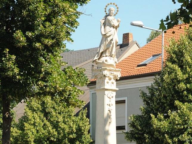 Neusiedl am See, Blaues Kreuz, Immaculatasule