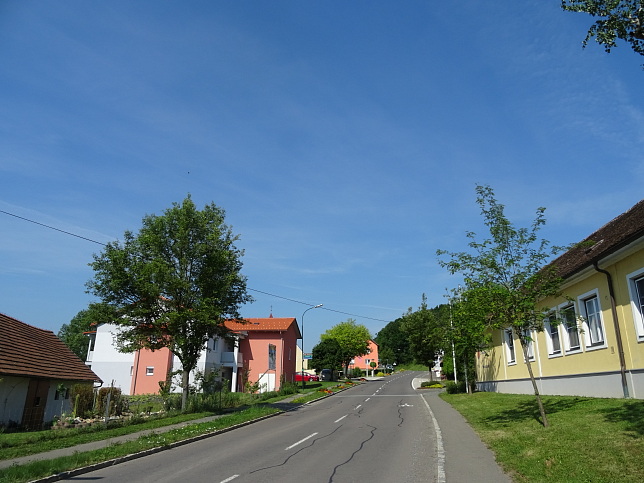 Neusiedl, Hauptstraße