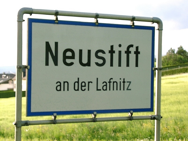 Neustift an der Lafnitz, Ortstafel