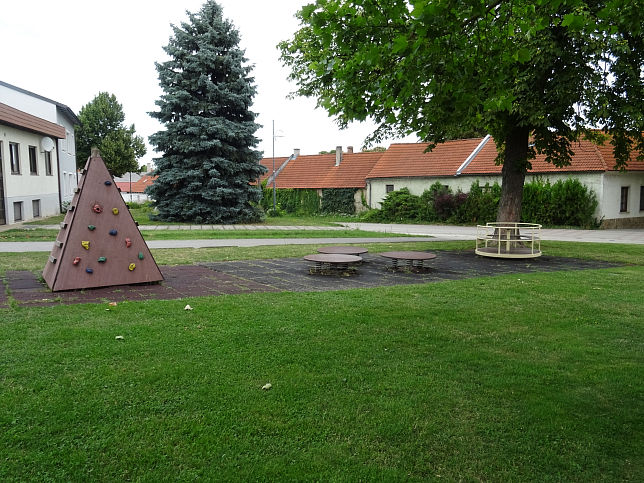 Nickelsdorf, Hauptplatz