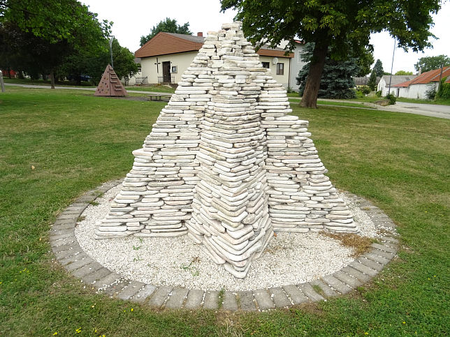 Nickelsdorf, Hauptplatz