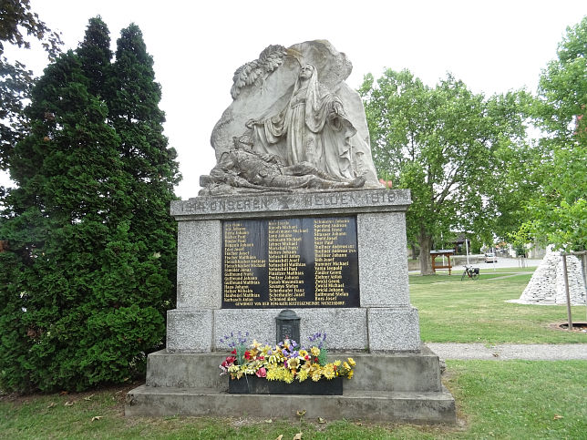 Nickelsdorf, Kriegerdenkmal