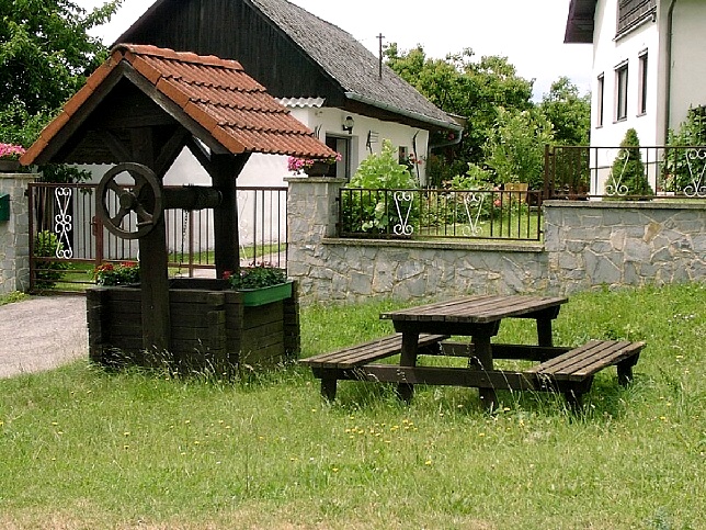 Oberpodgoria, Brunnen