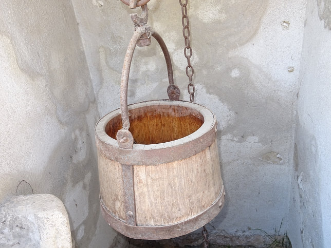 Oggau, Kettenbrunnen