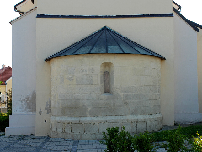 Parndorf, Romanische Apsis