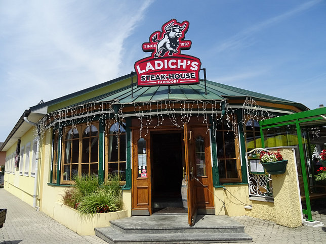 Parndorf, Steak House