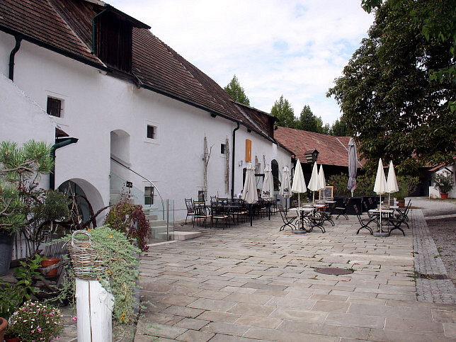 Pttsching, Ehemaliger Meierhof