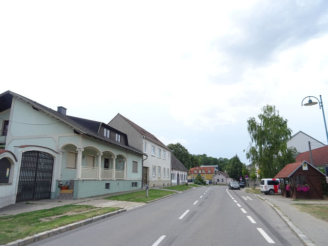 Potzneusiedl, Ortsansicht
