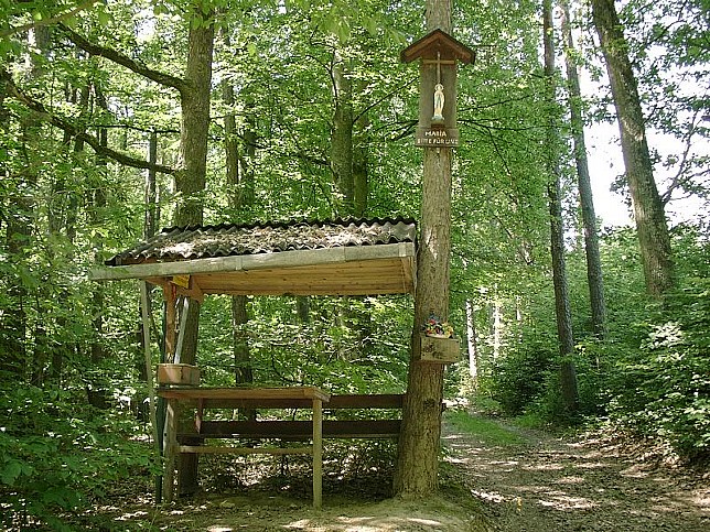 Rauchwart-Bergen, Marienstatue