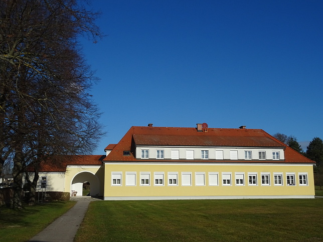 Rauchwart, Ehemalige Volksschule
