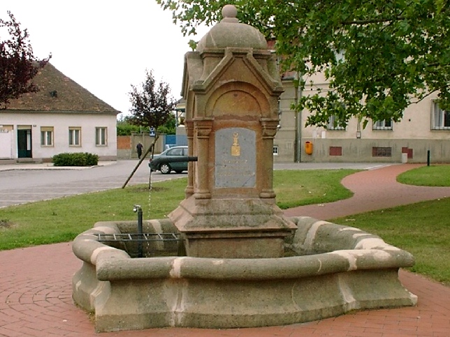Rechnitz, Szajbely-Brunnen